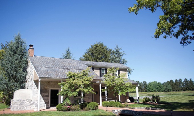 Mount Joy Casa | Cottage at High Cross Farms | Front Porch
