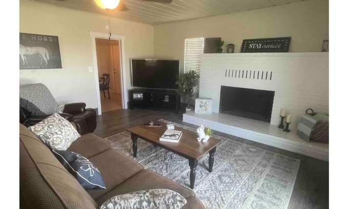 Sanger Casa | Cottage at Newmark Farms