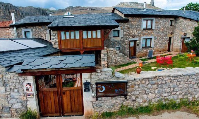 Villafeliz de Babia Cabaña | Casa rural Entre Babia y la luna Estrellas para 4-6 personas