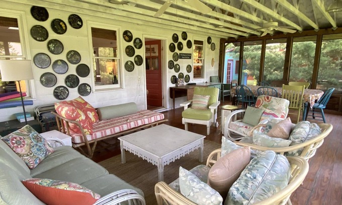 Lake Michigan Beach Cabaña | Cottage & bunkhouse w/ magical screened-in porch near Lake MI beaches, sleeps 12