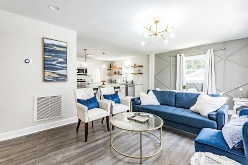 Durham Casa | Cottage Close to Dtown Durham & Duke
