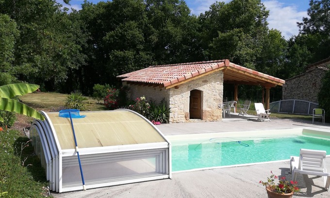 Villeneuve-sur-Vere Casa | casa de campo casa de campo en piedra blanca del país Cordais