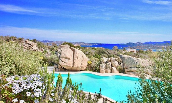 Punta Sardegna Villa | DOLCEVITA COTTAGE by KlabHouse con jacuzzi y terraza panorámica