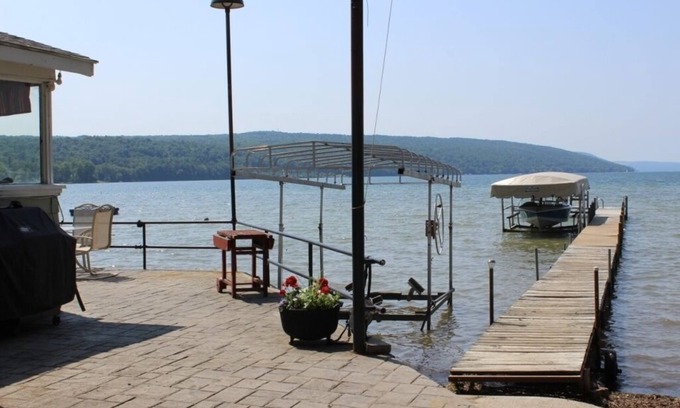 Town of Jerusalem Casa | Cottage- Flat Property Direct- On Lake *** Abierto para alquiler universitario para 4 personas **