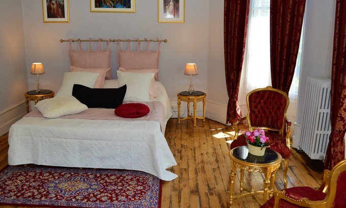 Chinon Cabaña | Casa rural para 2 con terraza, WIFI, cerca de castillos