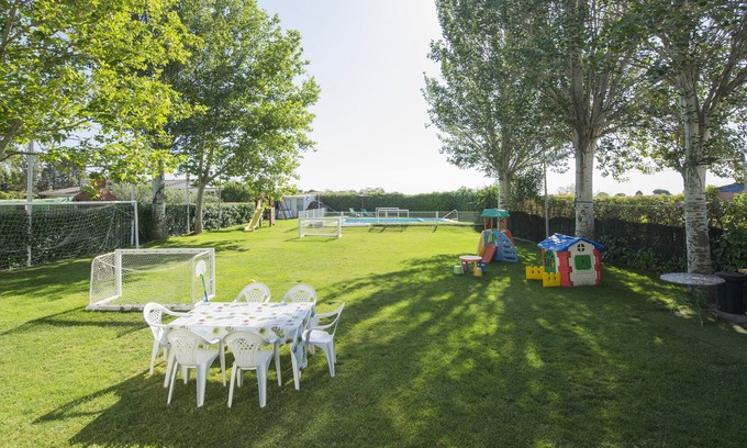 El Viso de San Juan Cabaña | Casa rural (alquiler íntegro) El Jardin de los Niños para 14 personas