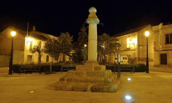 Espinoso del Rey Cabaña | Casa rural (alquiler íntegro) El Pinche para 16 personas
