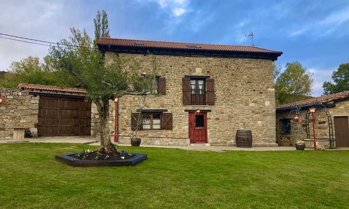 Polentinos Cabaña | Casa rural (alquiler íntegro) El Guaje para 12 personas