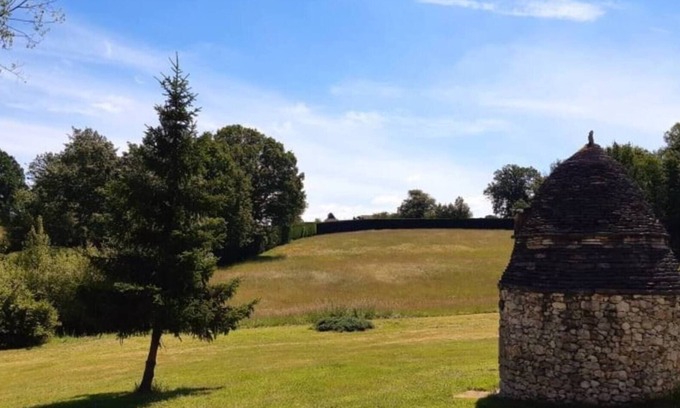 Fossemagne Cabaña | Cottage 'Gite Xl 8 Personnes' with Private Pool, Private Terrace and Shared Garden