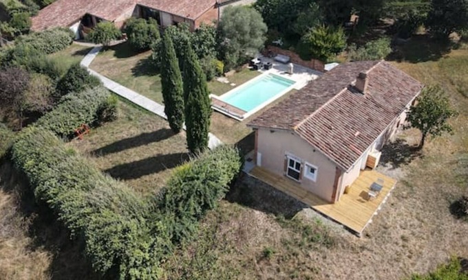 Lacaugne Casa | Cottage "Gte Du Faon" with Shared Pool, Private Terraces & Wi-Fi