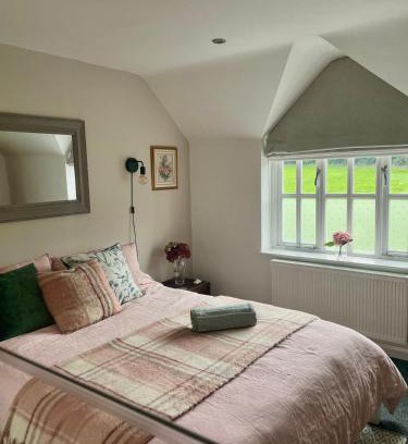 Gloucester Cama Y Desayuno | Cottage Guest House Nr Cheltenham on Cotswold Edge