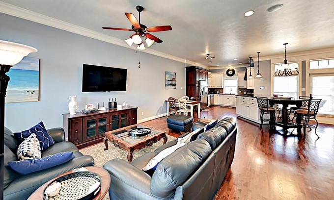 Corpus Christi Casa | Cottage House #103