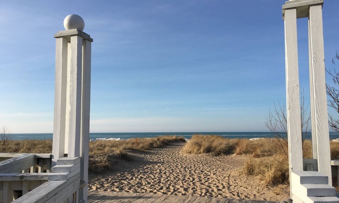 Michigan City Cabaña | Cottage House en Beachwalk - Pequeña cabaña perfecta cerca del lago Michigan