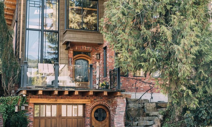 Cultus Lake Cabaña | Cottage in Cultus Lake!