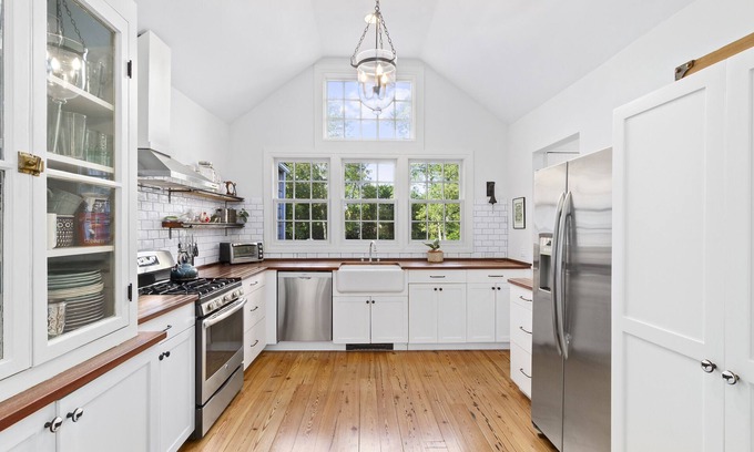 East Hampton North Cabaña | Totalmente reformado casa con encanto en East Hampton - a las afueras del pueblo!
