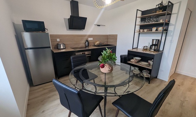 Langres Apartamento | Casa rural en antiguo presbiterio con parque en Langres