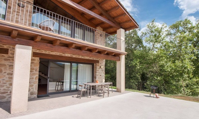 La Vall de Bianya Cabaña | Casita de campo 'La Cabanya Planella' con vistas a la montaña, terraza privada y Wi-Fi