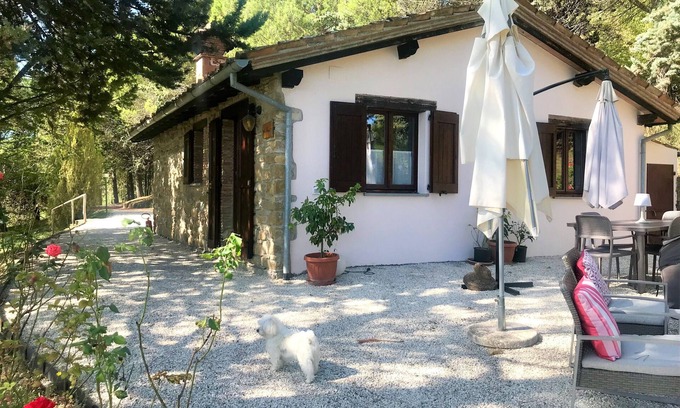 Monteluiano Cabaña | Cottage Le Rose - Agriturismo La Panoramica Gubbio - Maison de Charme