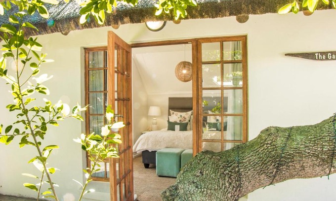 Saint Francis Bay Casa | Cottage on College