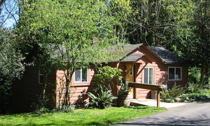 Poulsbo Cabaña | Cottage on Hood Canal Pouslbo