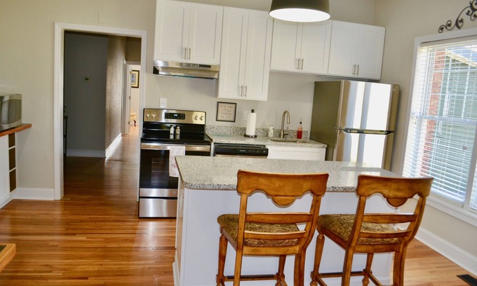 Forest City Apartamento | Cottage on Main - 357