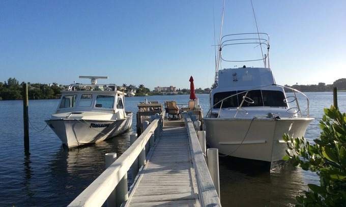 Nokomis Cabaña | Cottage on the Bay with Sailboat Dock