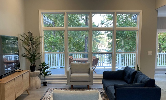McCormick Casa | Cottage On The Cove At Lake Thurmond - Dock - Sleeps 10