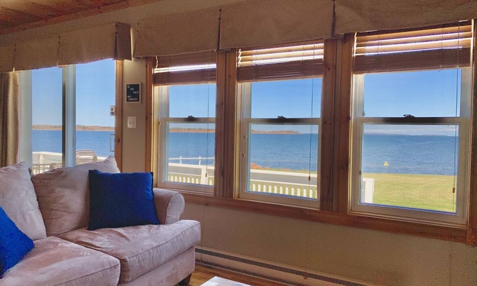 Lower Montague Cabaña | Cottage Overlooking the Ocean with