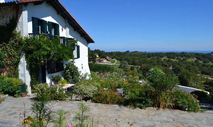 Behobie Cabaña | Casa rural (alquiler íntegro) Peroch-Baita para 2 personas