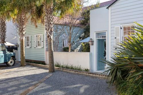 Cannonborough Elliotborough Casa | Cottage Row at Casa Zoe