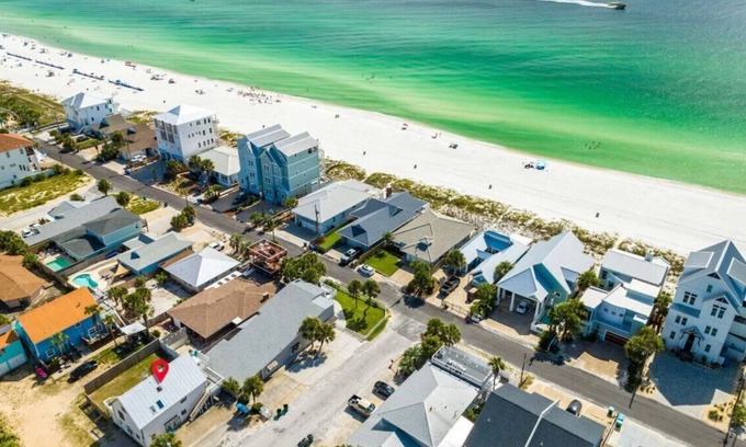 Crescent Beach Casa | Cottage Seas Gulf view home just steps From the Beach! Great Pricing!