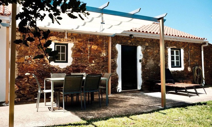 Tomar Cabaña | Casita de campo 'Vale Do Espinheiro' con vistas al lago, jardín privado y Wi-Fi