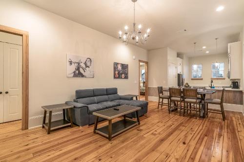 Faubourg Lafayette Apartamento | Cottage with 3 Bedrooms near St. Charles with a Pool
