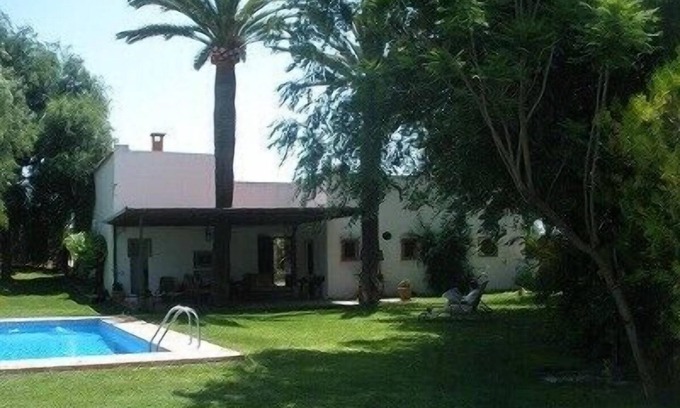 Écija Cabaña | Casa Rural con encanto y con un gran jardín, piscina y terraza.