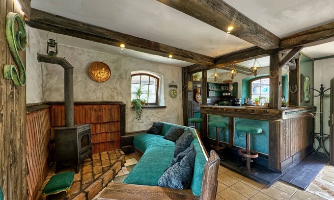 Lwowek Slaski Cabaña | Cottage With Sauna, Pub & Terrace By The River Nestled In Nature
