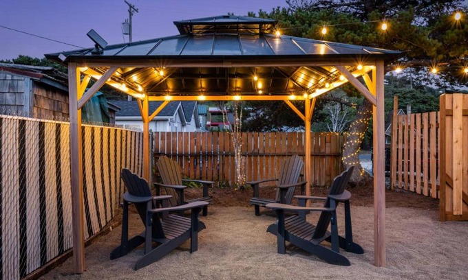 Rockaway Beach Casa | Cottages at Rockaway Beach Suite #3