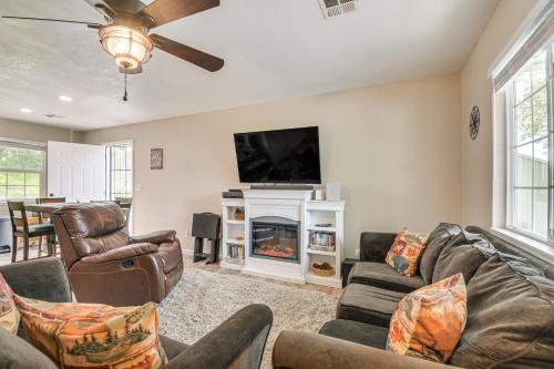 Coulterville Casa | Coulterville Home with Gazebo Near Lakes and Hiking!