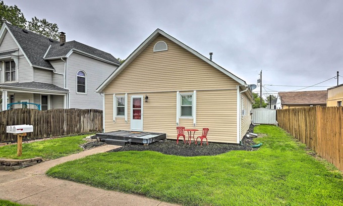 Council Bluffs Cabaña | Council Bluffs Cottage: Proximity to Parks!