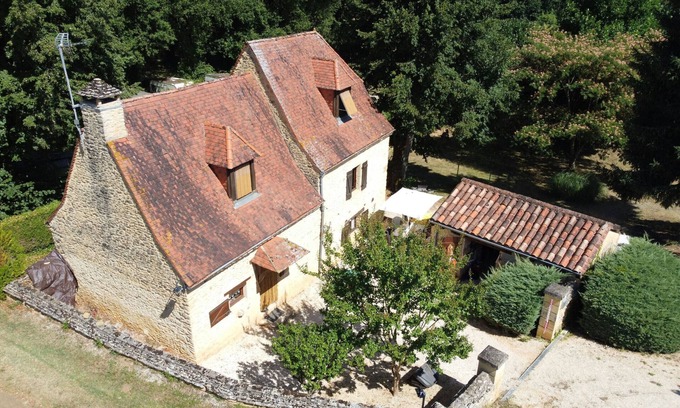 Saint-Crepin-et-Carlucet Casa | Casa de campo para 6 con piscina y jardín