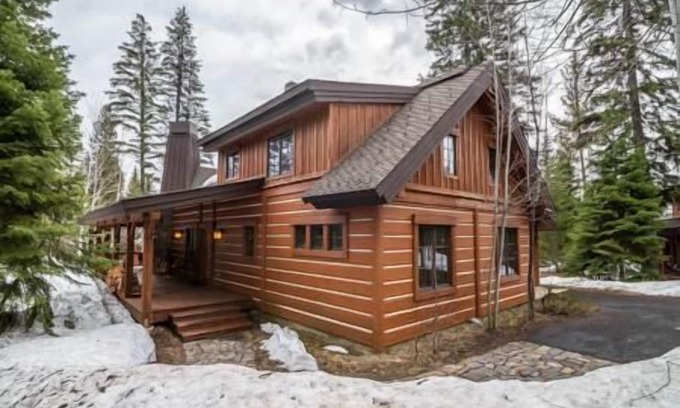 Tamarack Chalet De Esquí | Beautiful Chalet|Private Hot Tub, Wood Fireplace