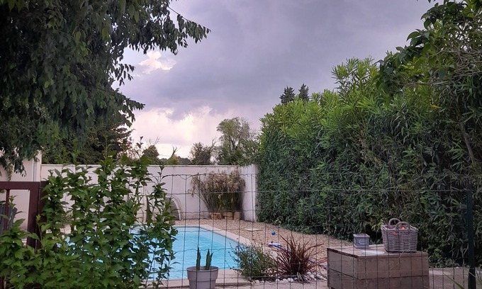 St.-Remy-de-Provence Casa | Country villa with secure private pool