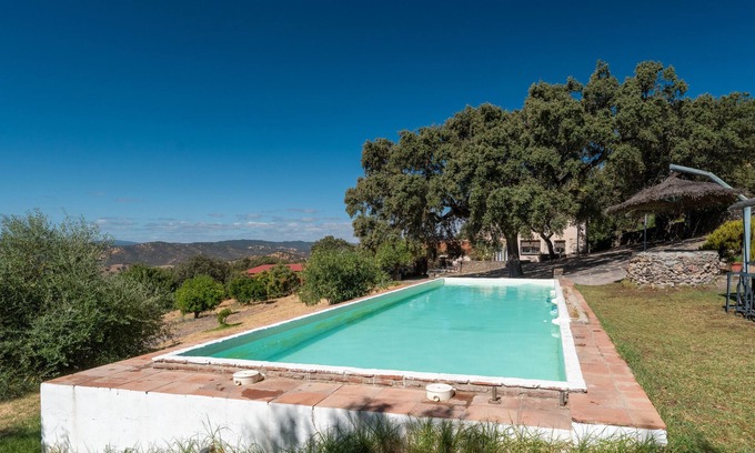 Arroyomolinos de Leon Casa | Casa de campo "El Rincón" con vistas a la montaña, piscina privada y 2 terrazas