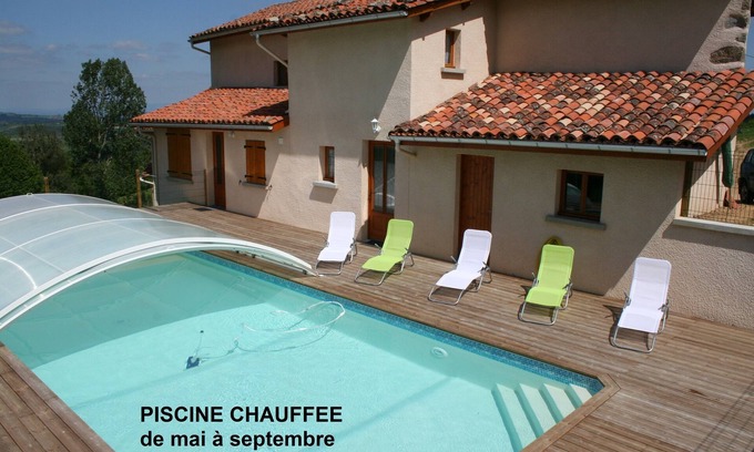 Saint-Martin-la-Sauvete Cabaña | Casa rural de natación climatizada desde finales de abril hasta finales de septiembre. Auvernia-Rhône-Alpes