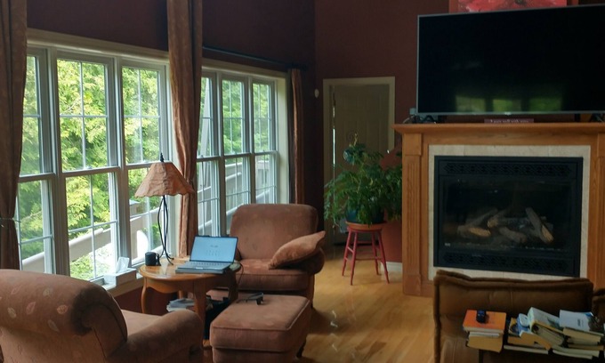 Lion's Head Casa | Country Home on the Bruce Peninsula