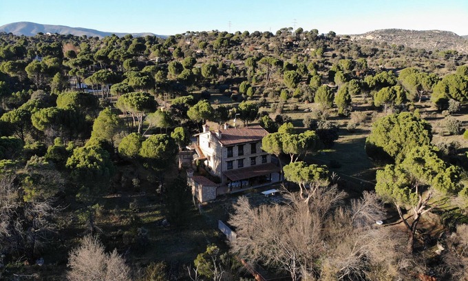 El Tiemblo Otro | Country House 10500sqm · Pool · Paddel · Bbq (Casa Valdesanmartin) 1h/f Madrid