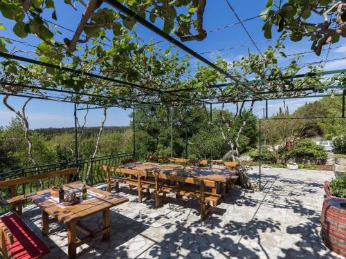 Cilipi Casa | Country House Bakicevo - Two Bedroom Apartment with Terrace