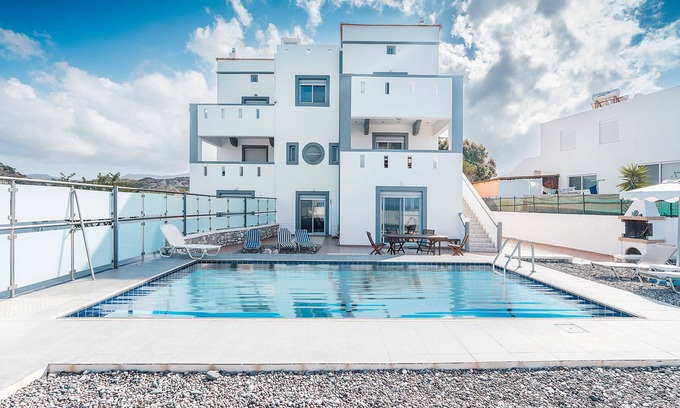 South Rhodes Villa | Casa rural 'Blue Pearl Apolakkia 1' con piscina compartida, terraza compartida y Wi-Fi
