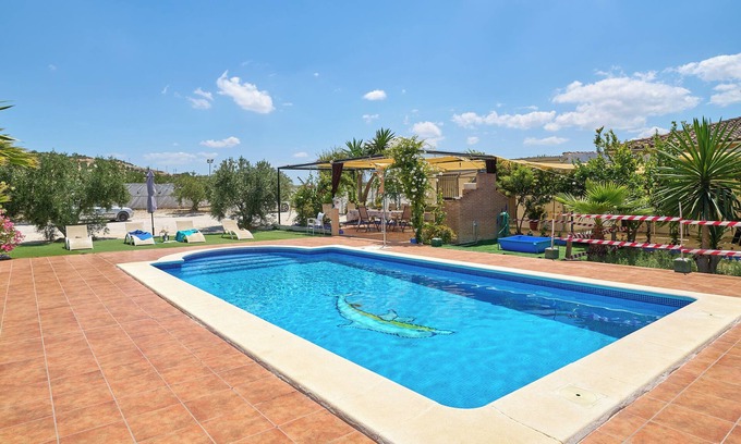 Baena Casa | Casa rural 'Casa Rural La Brisa' con vistas a la montaña, piscina privada y aire acondicionado