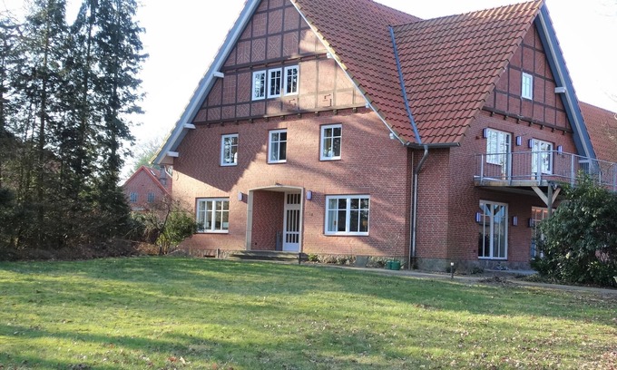 Soltau Casa | Country house Eichengarten spacious & elegant-6 bedrooms, 7 bathrooms, 12 pers.