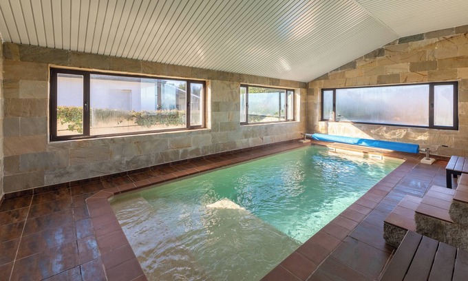 Los Angeles de San Rafael Casa | Casa rural 'El Arrebol' con vistas a la montaña, terraza privada y Wi-Fi